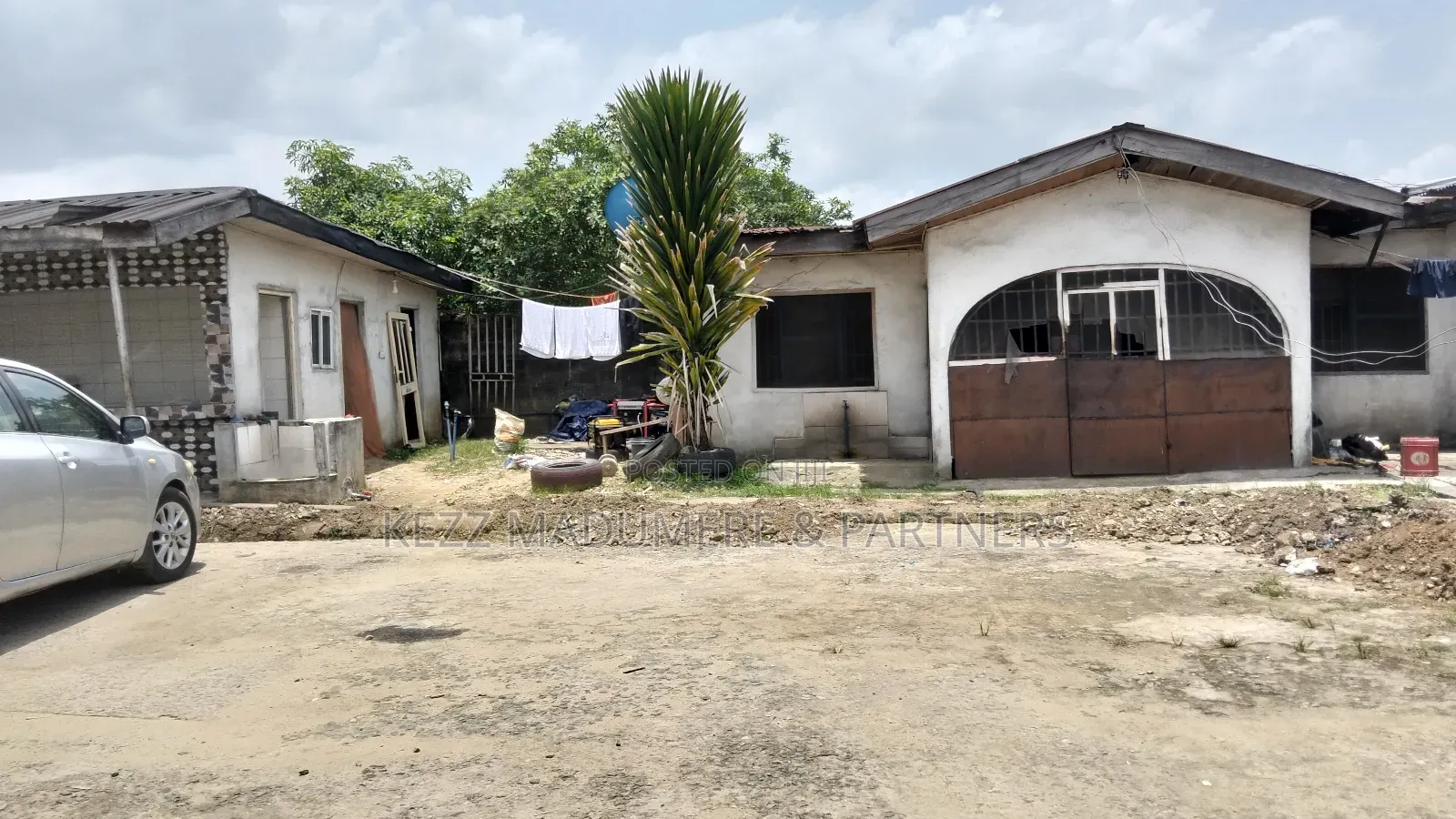 For Sale: Land With Shops at Rumuadolu / Rumuola , Ph in Port-Harcourt