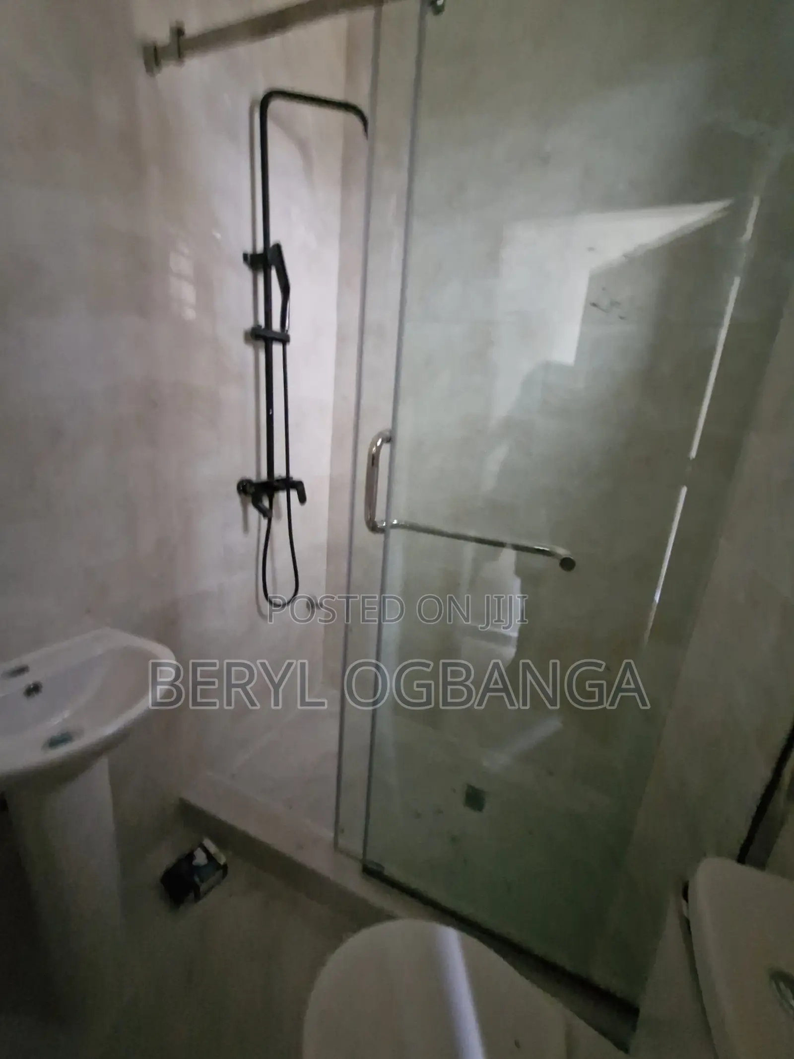 4bdrm Townhouse/Terrace in Ikota for sale in Ikota