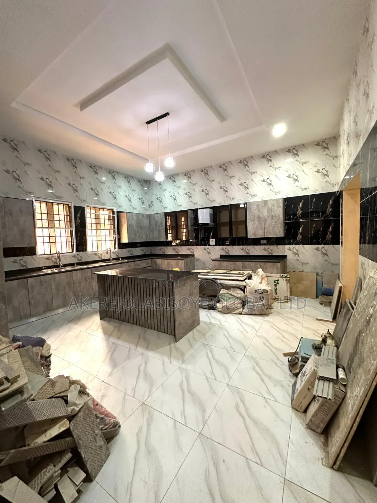 7bdrm Duplex in In An Estate Karsana for sale in Gwarinpa