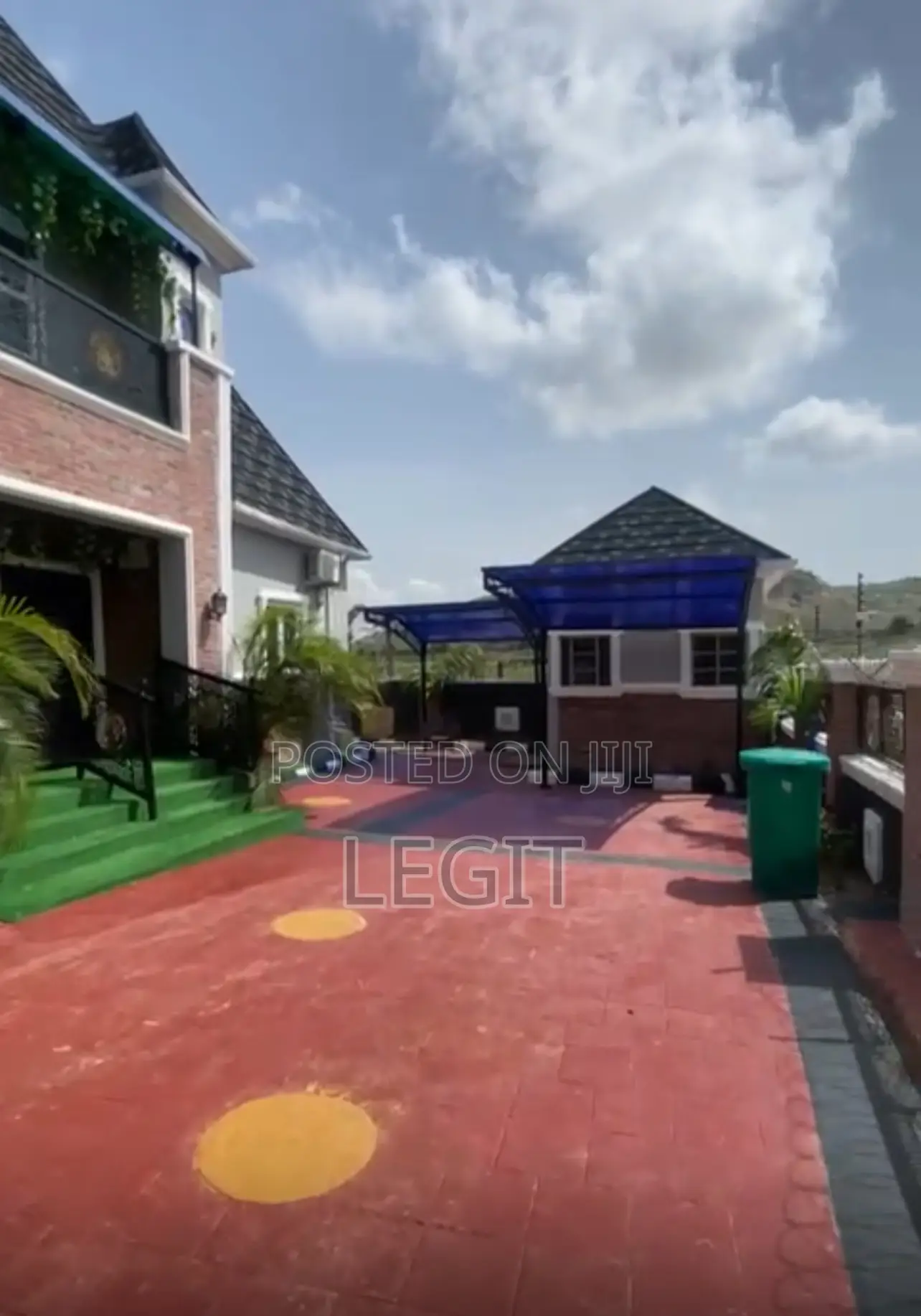 Furnished 5bdrm Duplex in Lugbe District for sale in Lugbe District