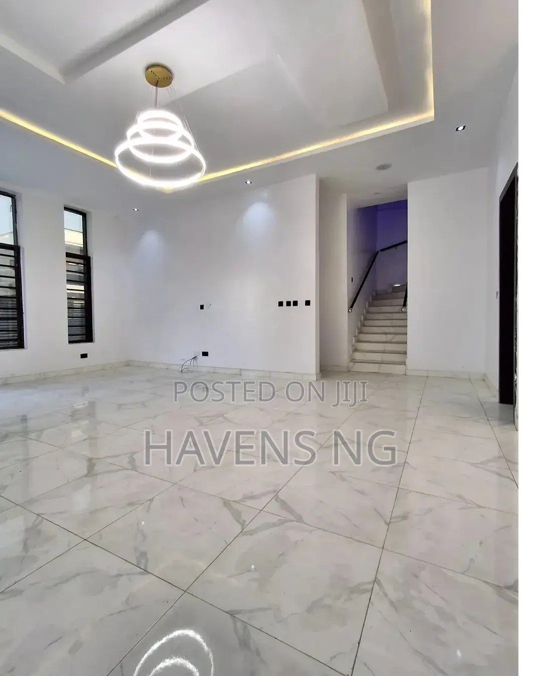 5bdrm Duplex in Lekki Phase 2 for sale in Lekki Phase 2