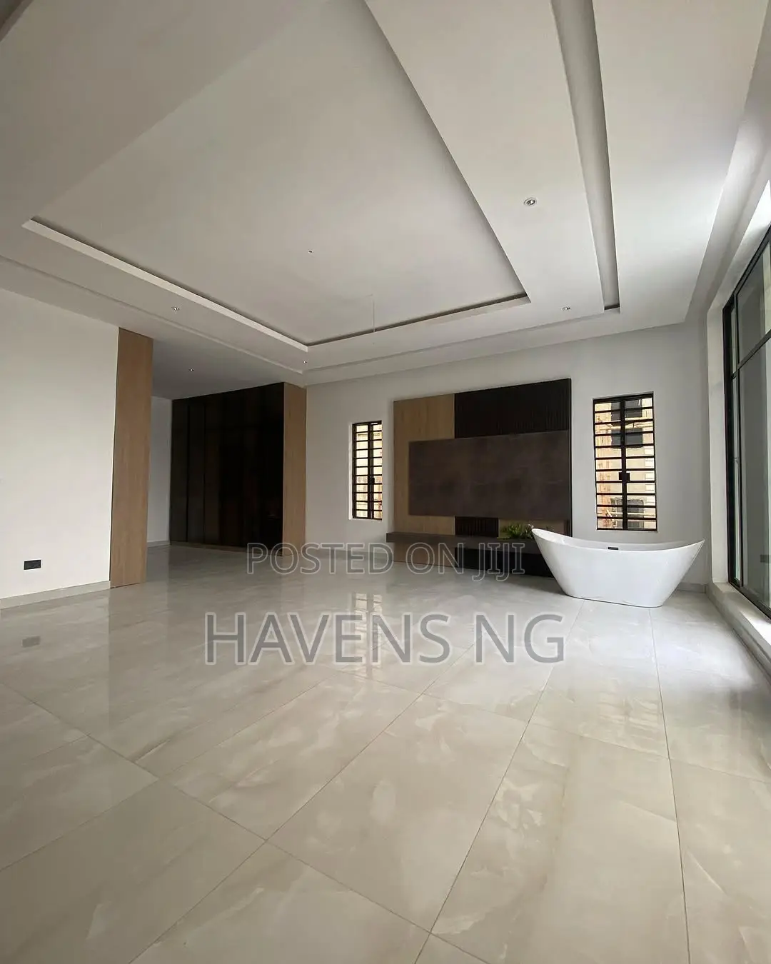 5bdrm Duplex in Osapa london for sale in Osapa london