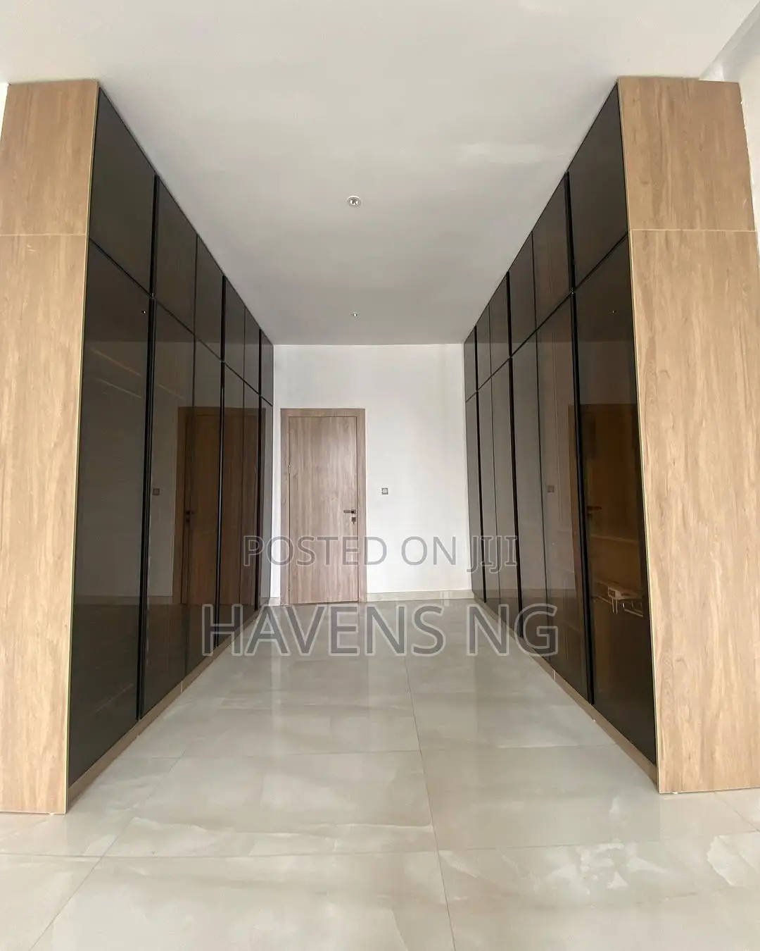 5bdrm Duplex in Osapa london for sale in Osapa london