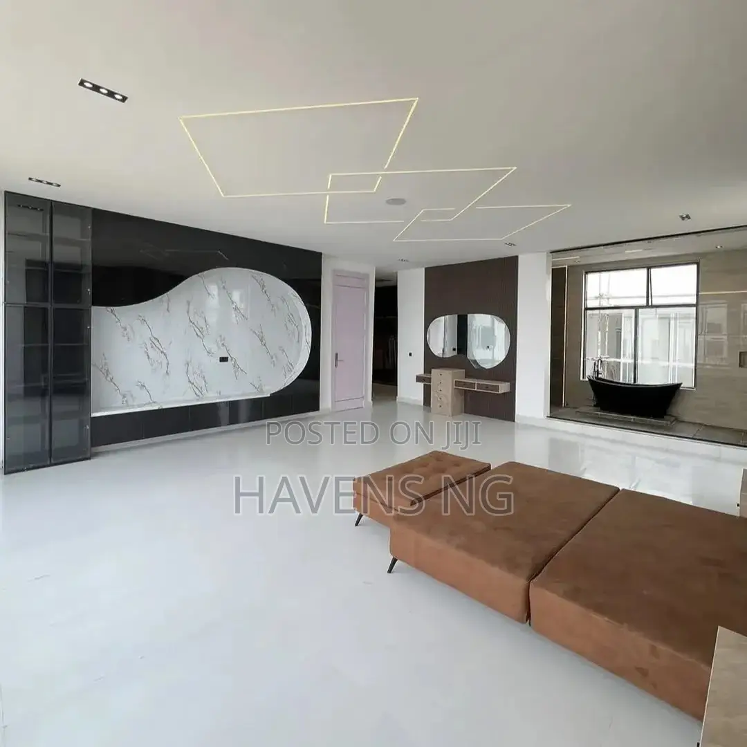 5bdrm Duplex in Ikate for sale in Ikate