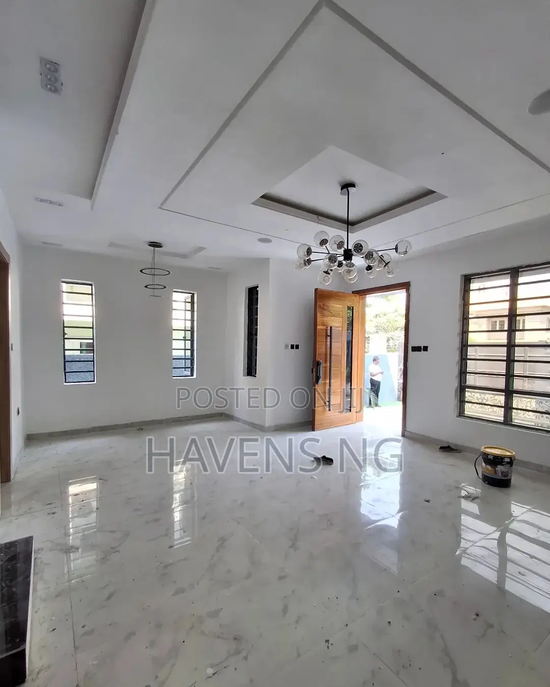 5bdrm Duplex in Lekki Phase 1 for sale in Lekki Phase 1