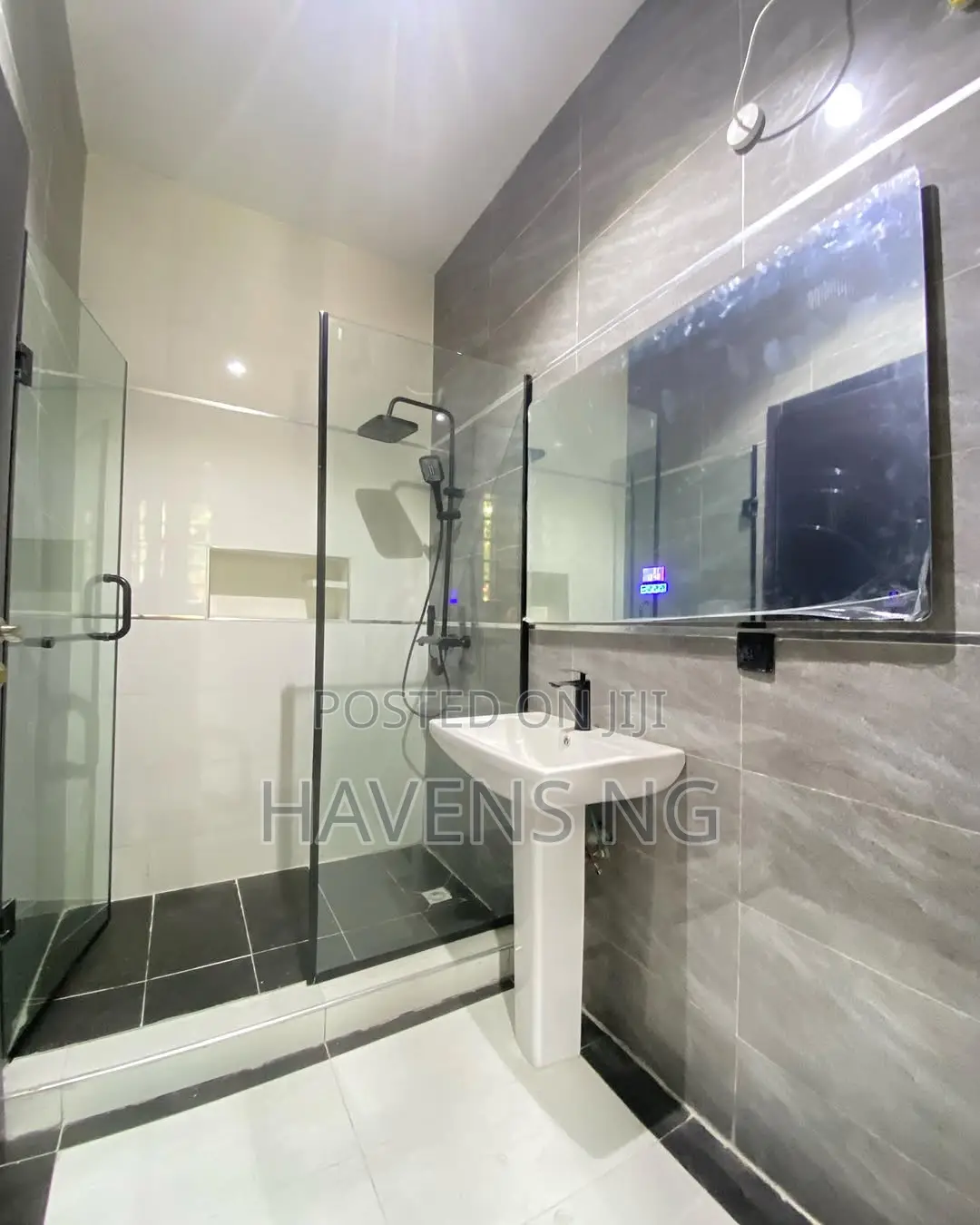 3bdrm Apartment in Lekki Phase 1 for sale in Lekki Phase 1