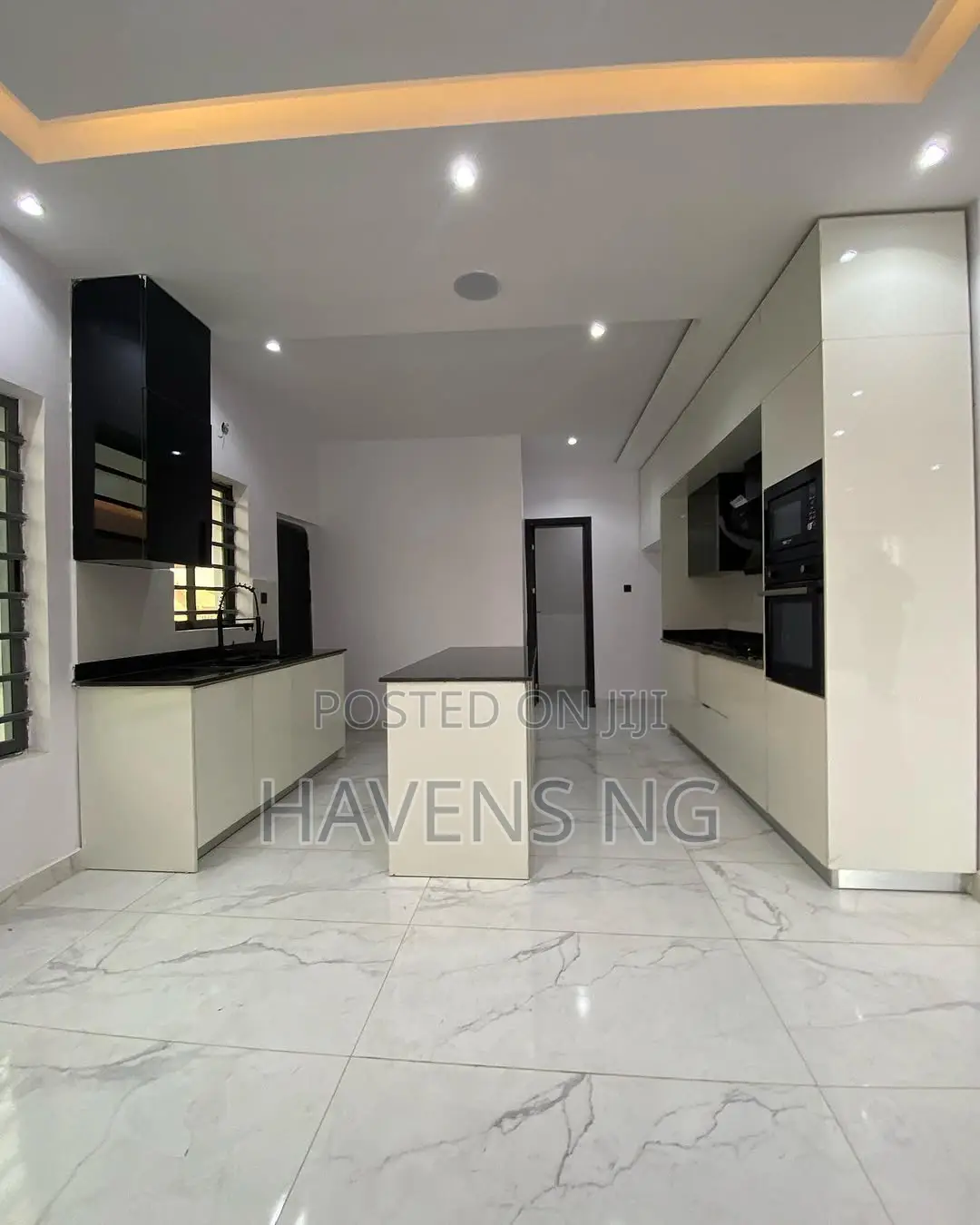 3bdrm Apartment in Lekki Phase 1 for sale in Lekki Phase 1