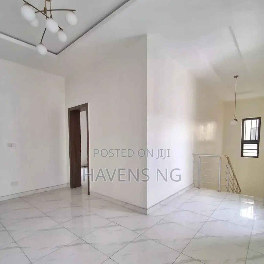 4bdrm Duplex in Lekki Phase 2 for sale in Lekki Phase 2