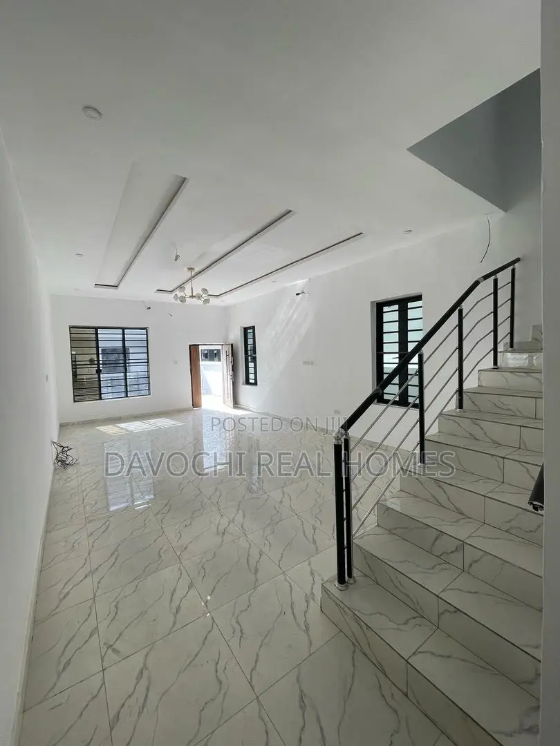4bdrm Duplex in 2Nd Toll Gate, Lekki for sale in Lekki Phase 1