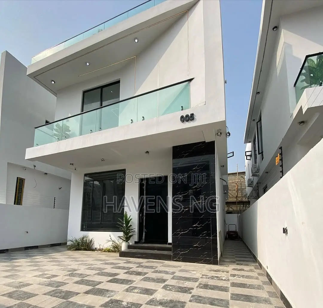 4bdrm Duplex in Lekki Phase 2 for sale in Lekki Phase 2