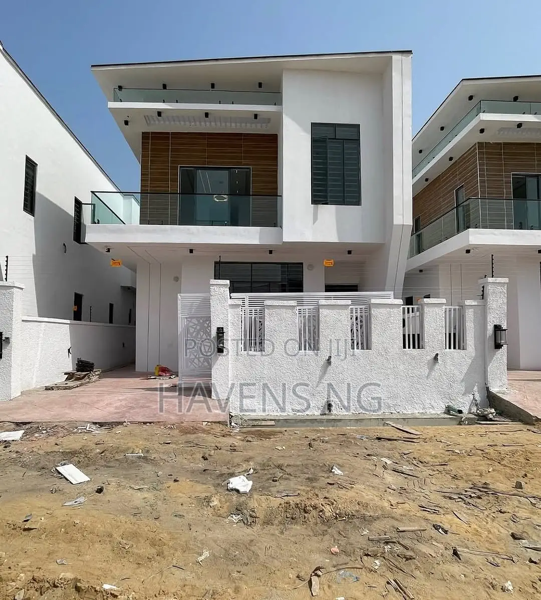 4bdrm Duplex in Abraham Adesanya Estate for sale in Abraham Adesanya Estate