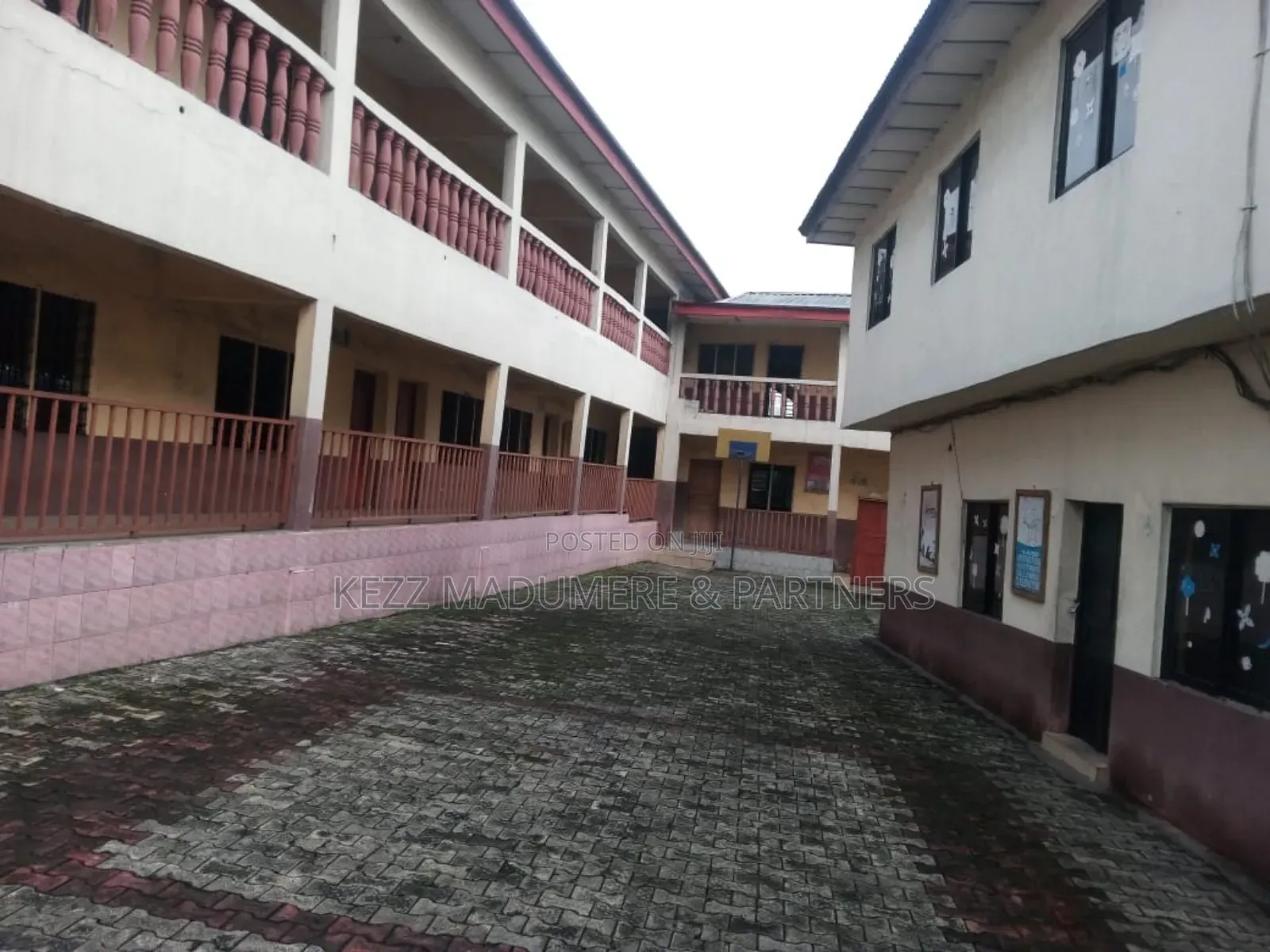 For Sale : Non Functional School Within Trans Amadi Ph in Port-Harcourt
