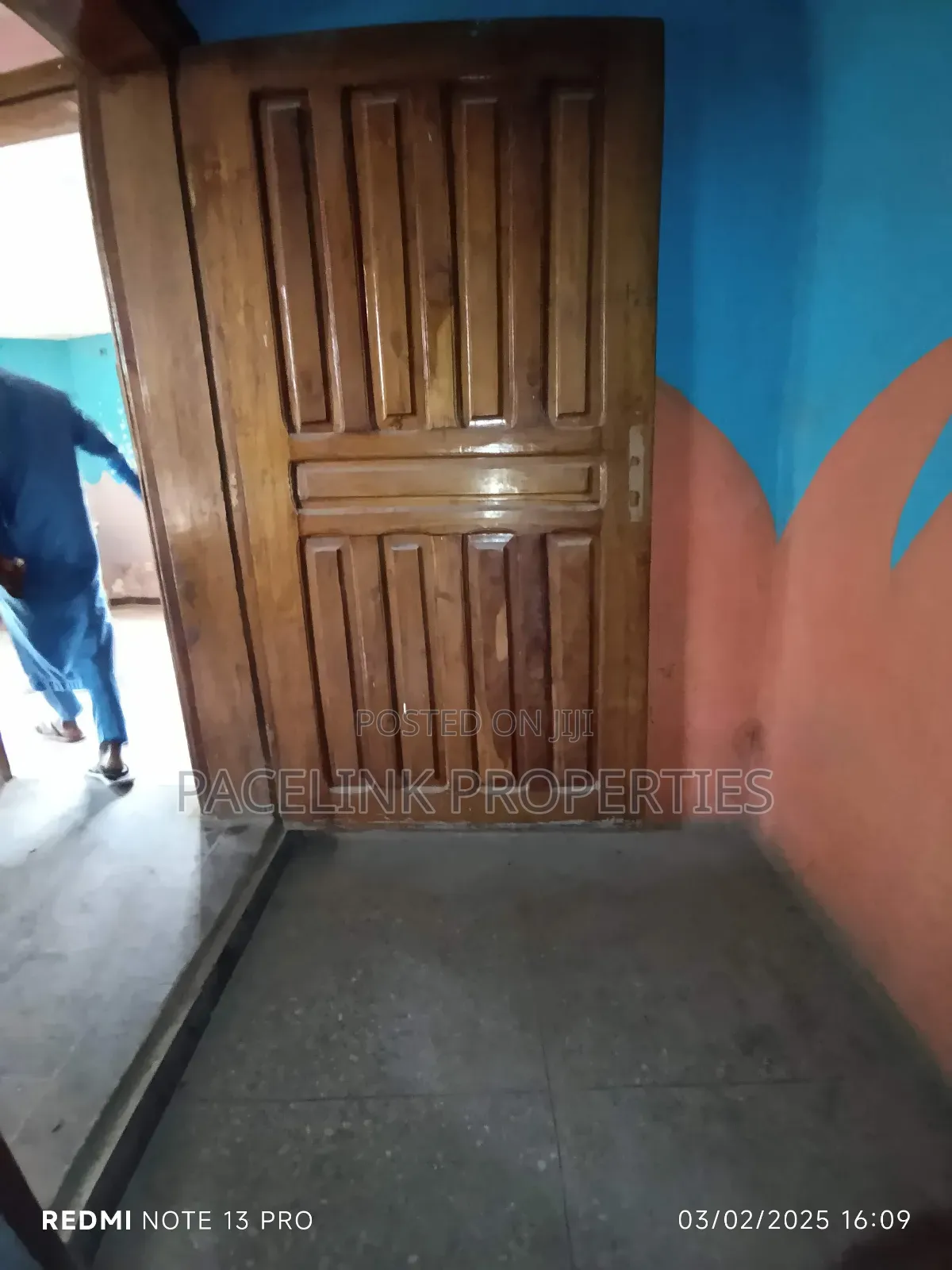 10bdrm Duplex in Gowon Estate, Ipaja Road for sale in Ipaja Road