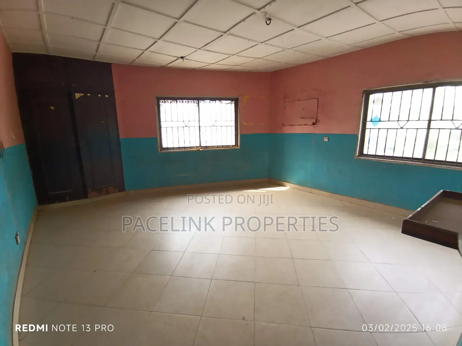 10bdrm Duplex in Gowon Estate, Ipaja Road for sale in Ipaja Road