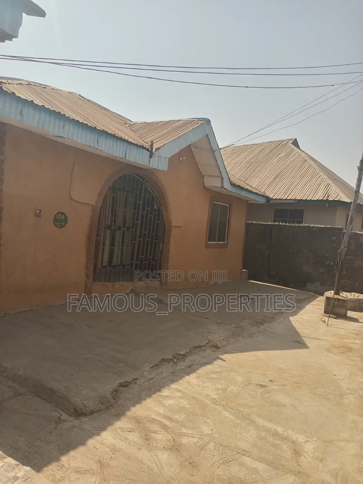 7bdrm Block of Flats in Ilorin South for sale in Ilorin South
