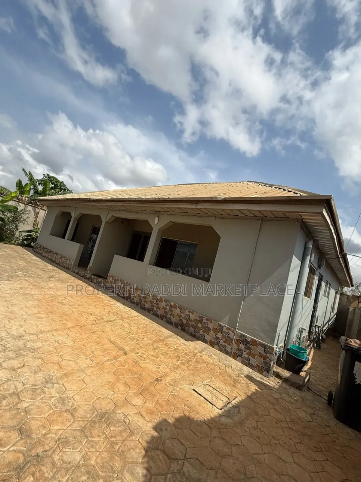 4bdrm Bungalow in Greenlake Estate, Ayobo for sale in Ayobo