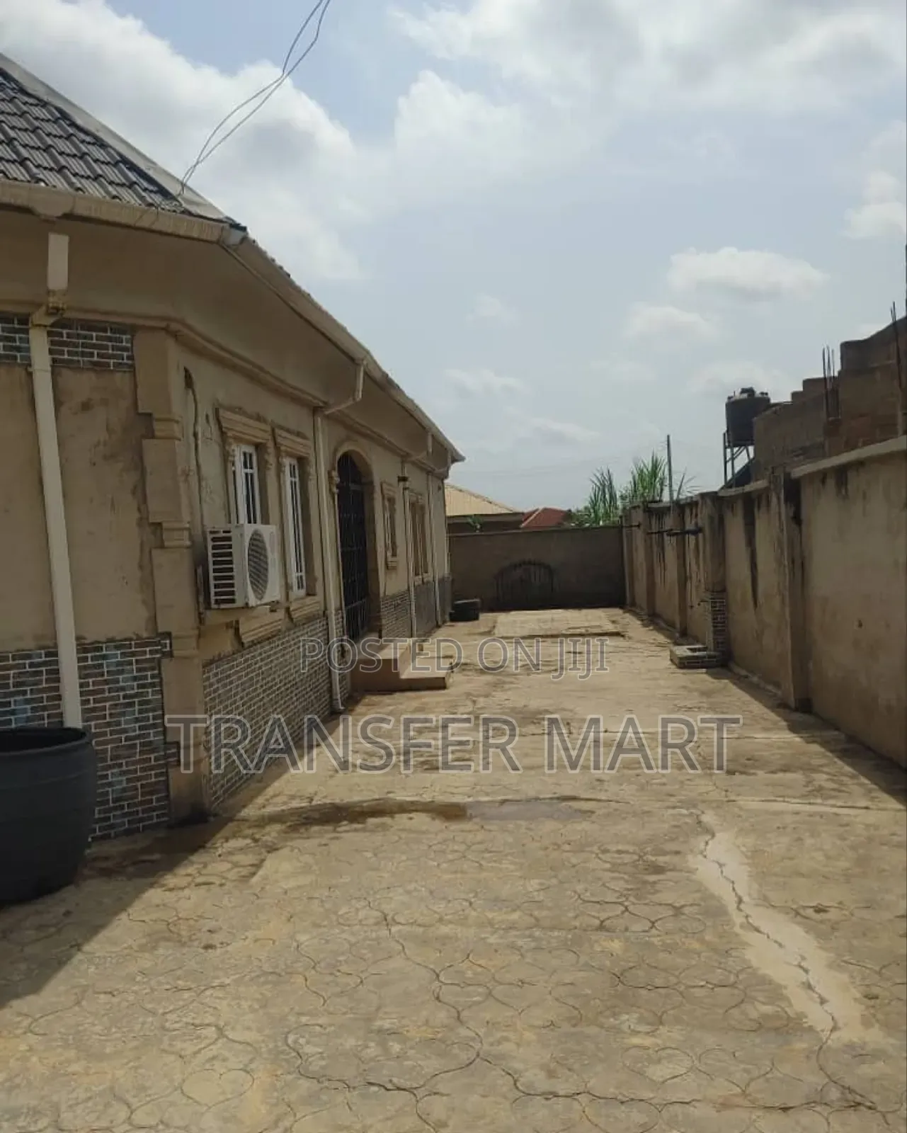 4 Bedroom Stand Alone Flat
Location: Becky Estate in Karu