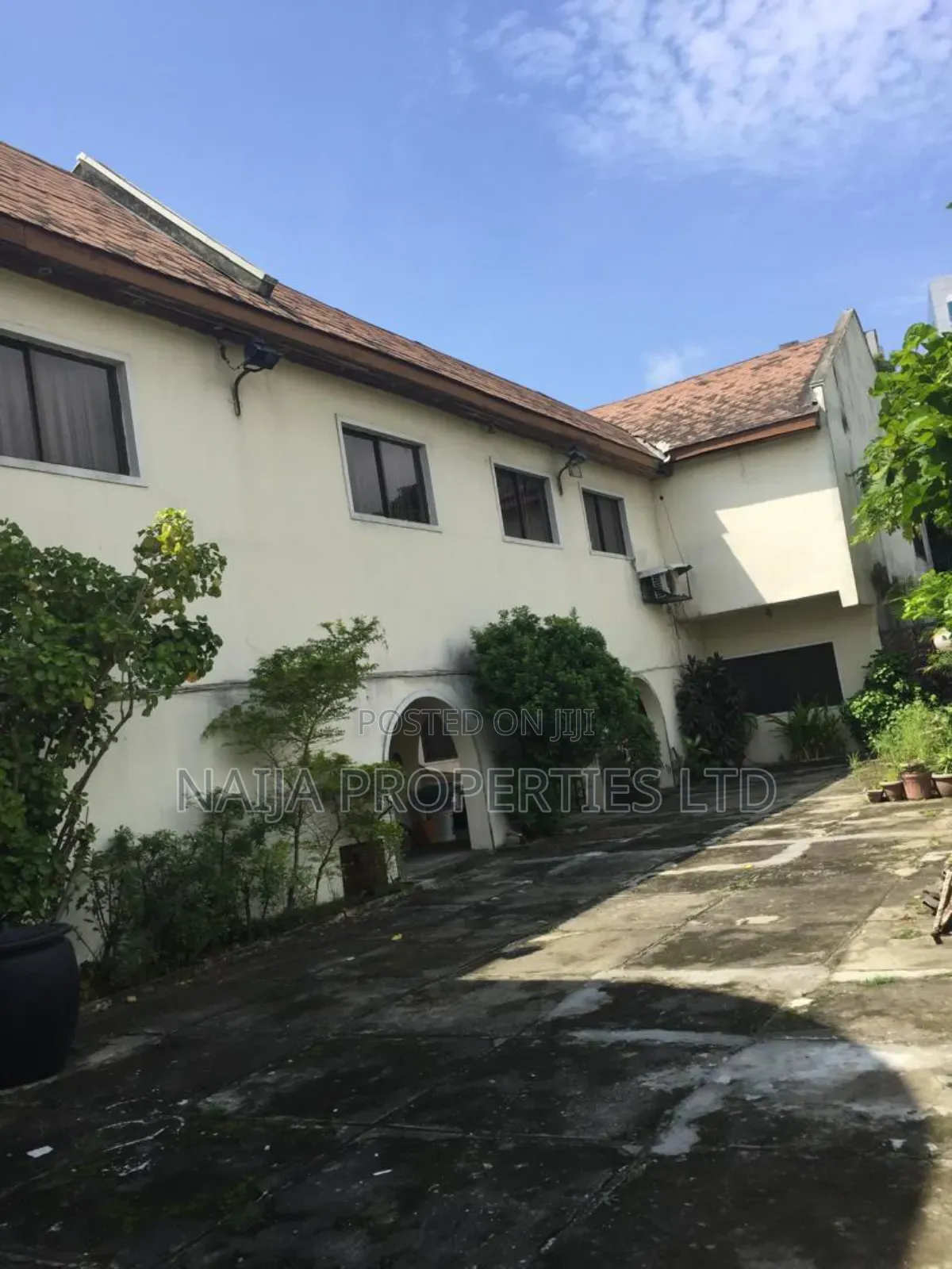 5bdrm Duplex in Musa Yaradua., Victoria Island for sale in Victoria Island