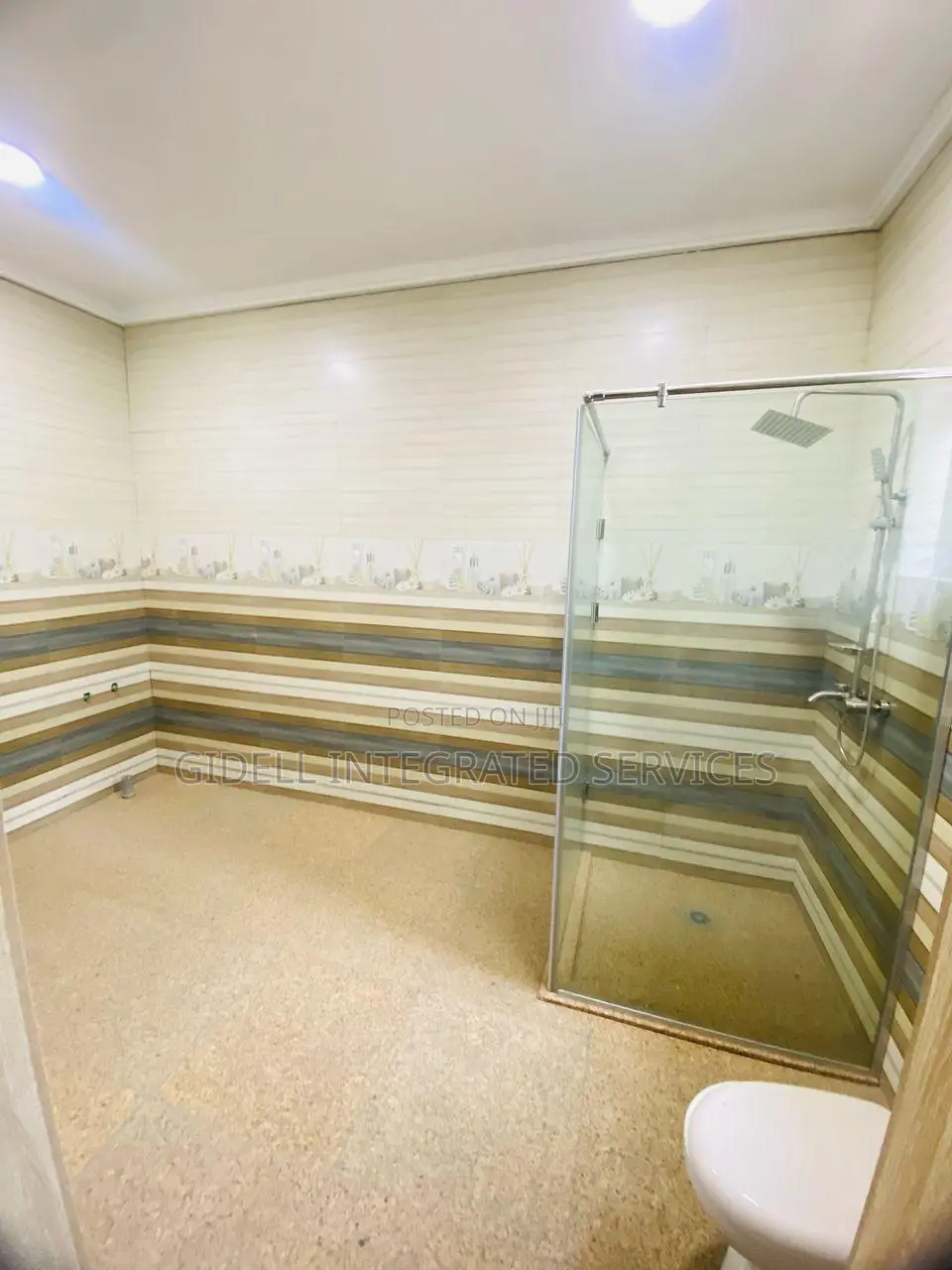 5bdrm Duplex in Life Camp for rent in Life Camp