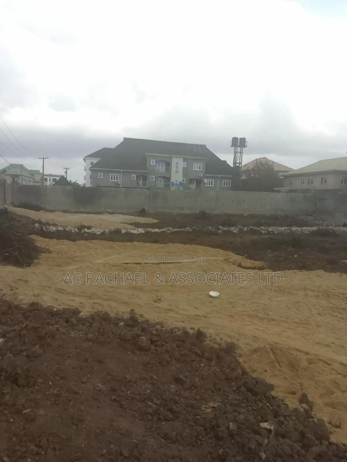 4plots of Dry Land for Sale in Ago Palace