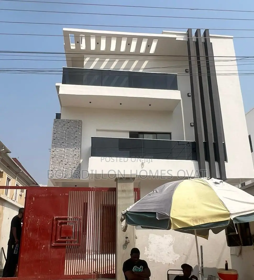 5bdrm Duplex in Ologolo for sale in Ologolo