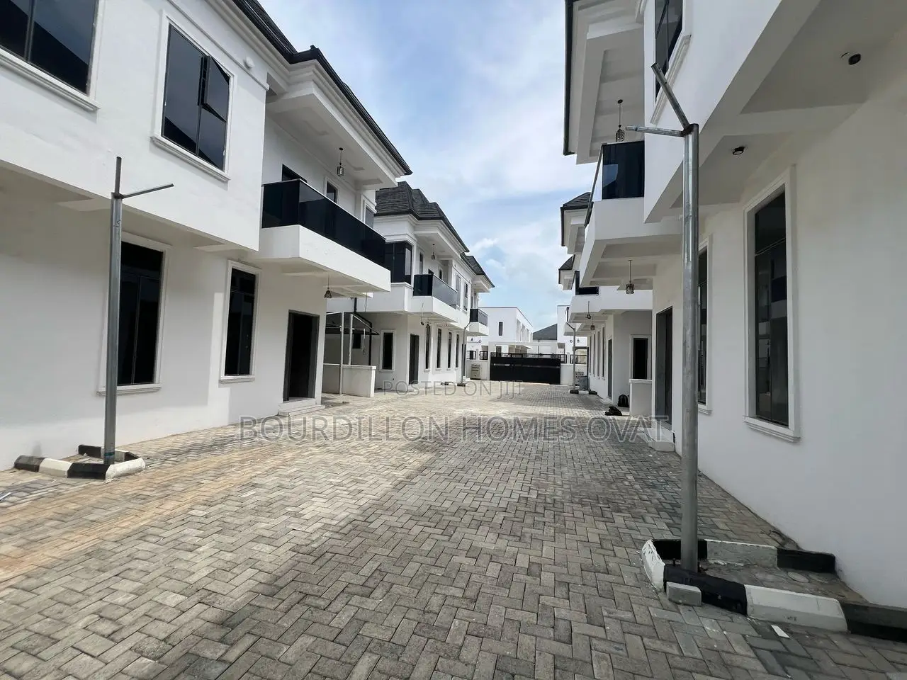 4bdrm Duplex in Lekki for sale in Lekki