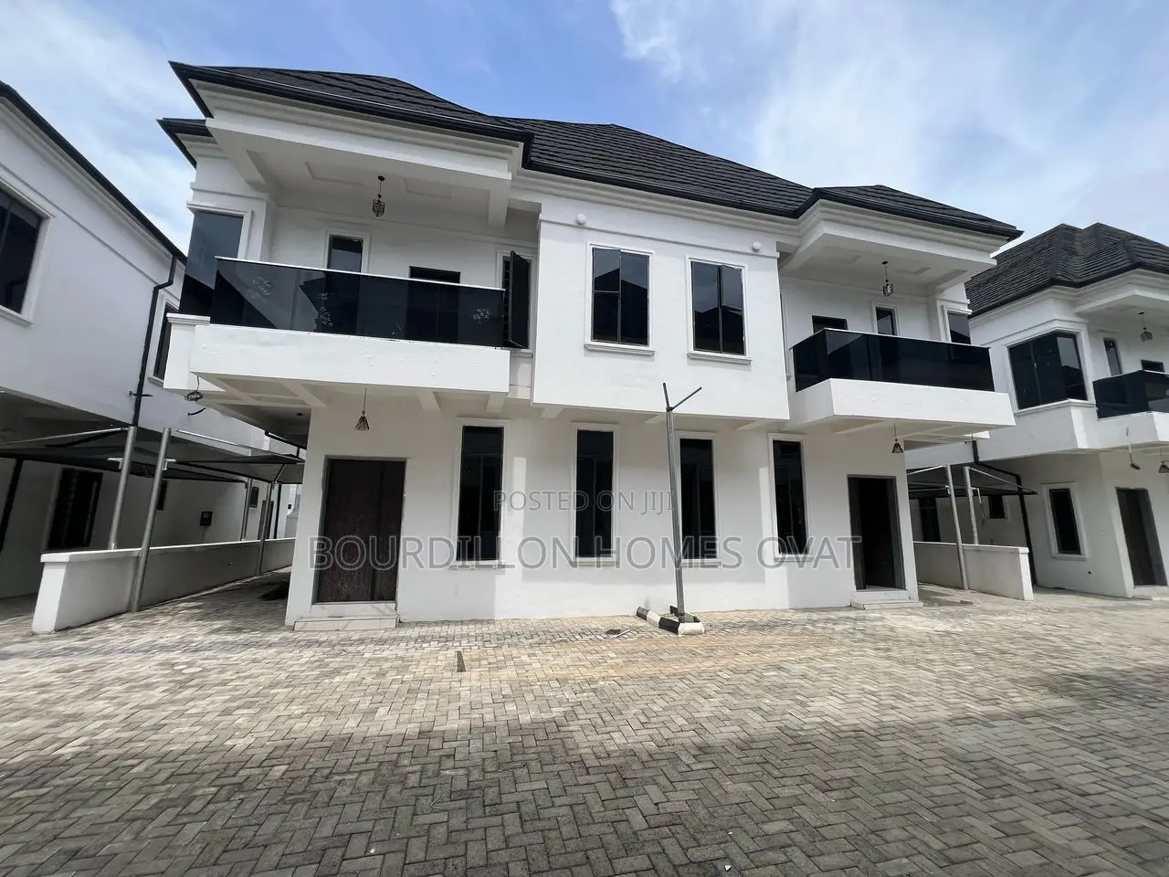 4bdrm Duplex in Lekki for sale in Lekki