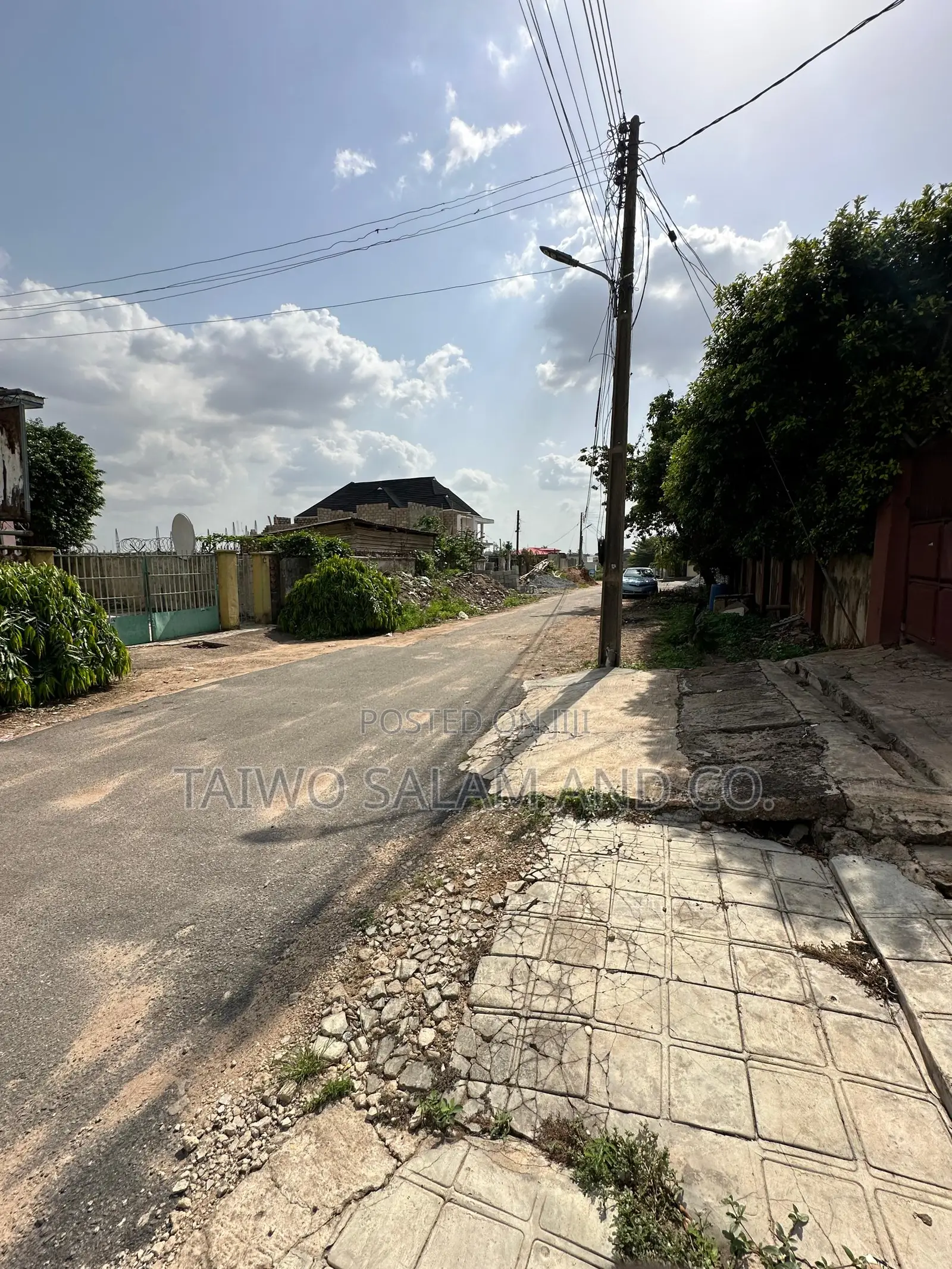 600sqm of Land With Bungalow Structure New Bodija Estate Ibadan in Bodija