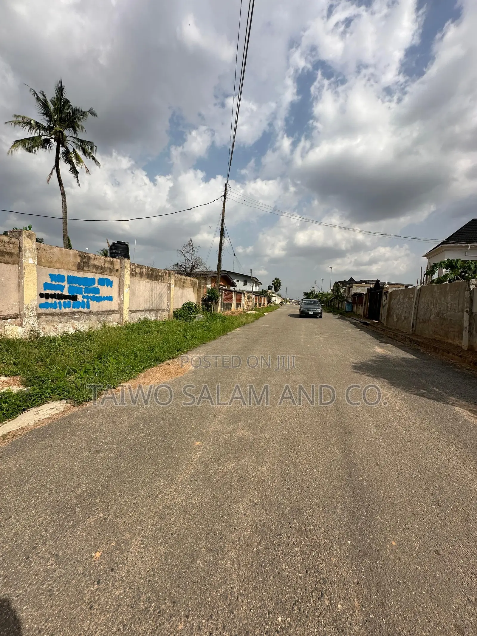 1200sqm Old Structure Olalekan Adigun Street New Bodija Estate Ibadan in Bodija