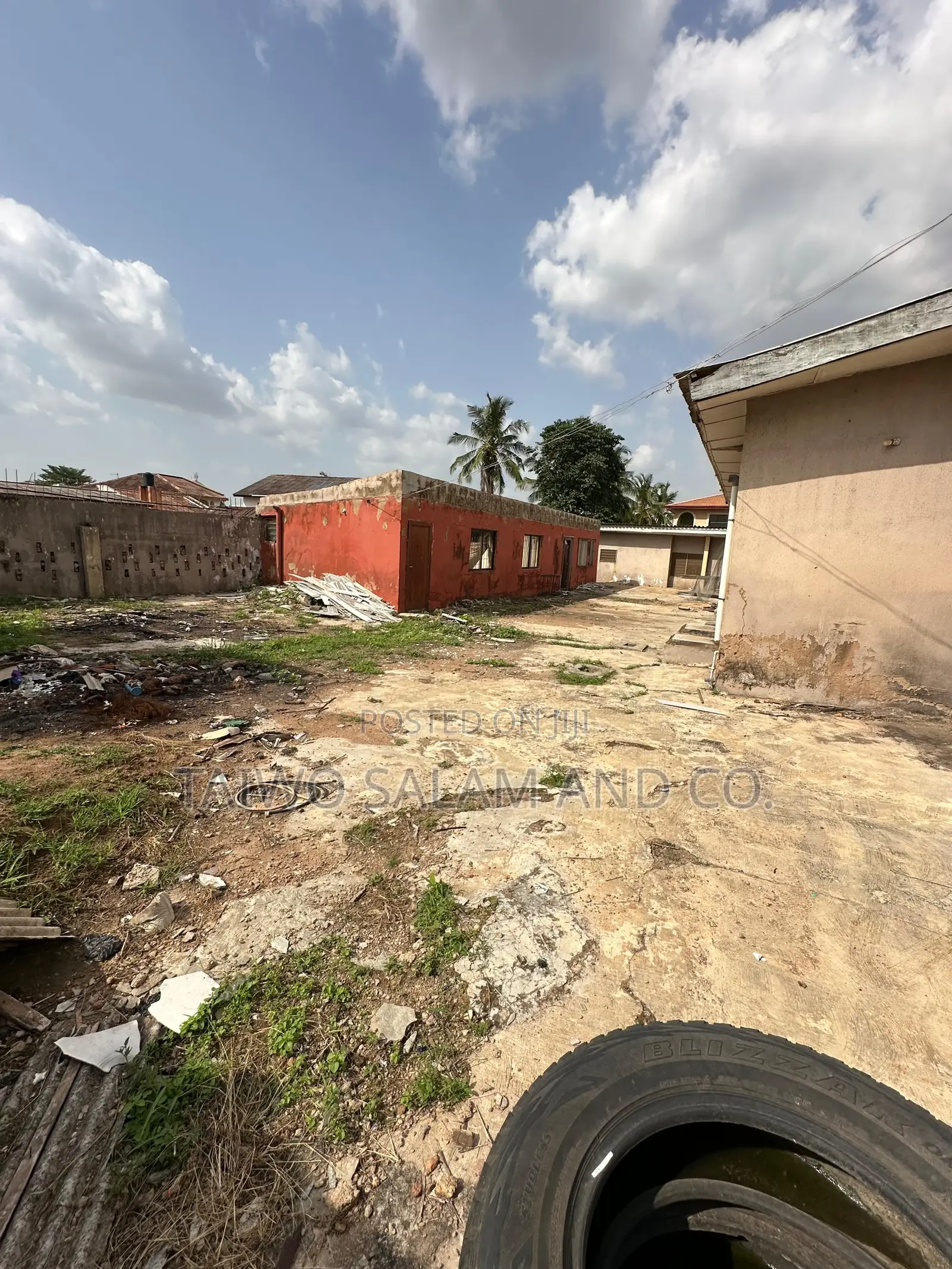 1200sqm Old Structure Olalekan Adigun Street New Bodija Estate Ibadan in Bodija