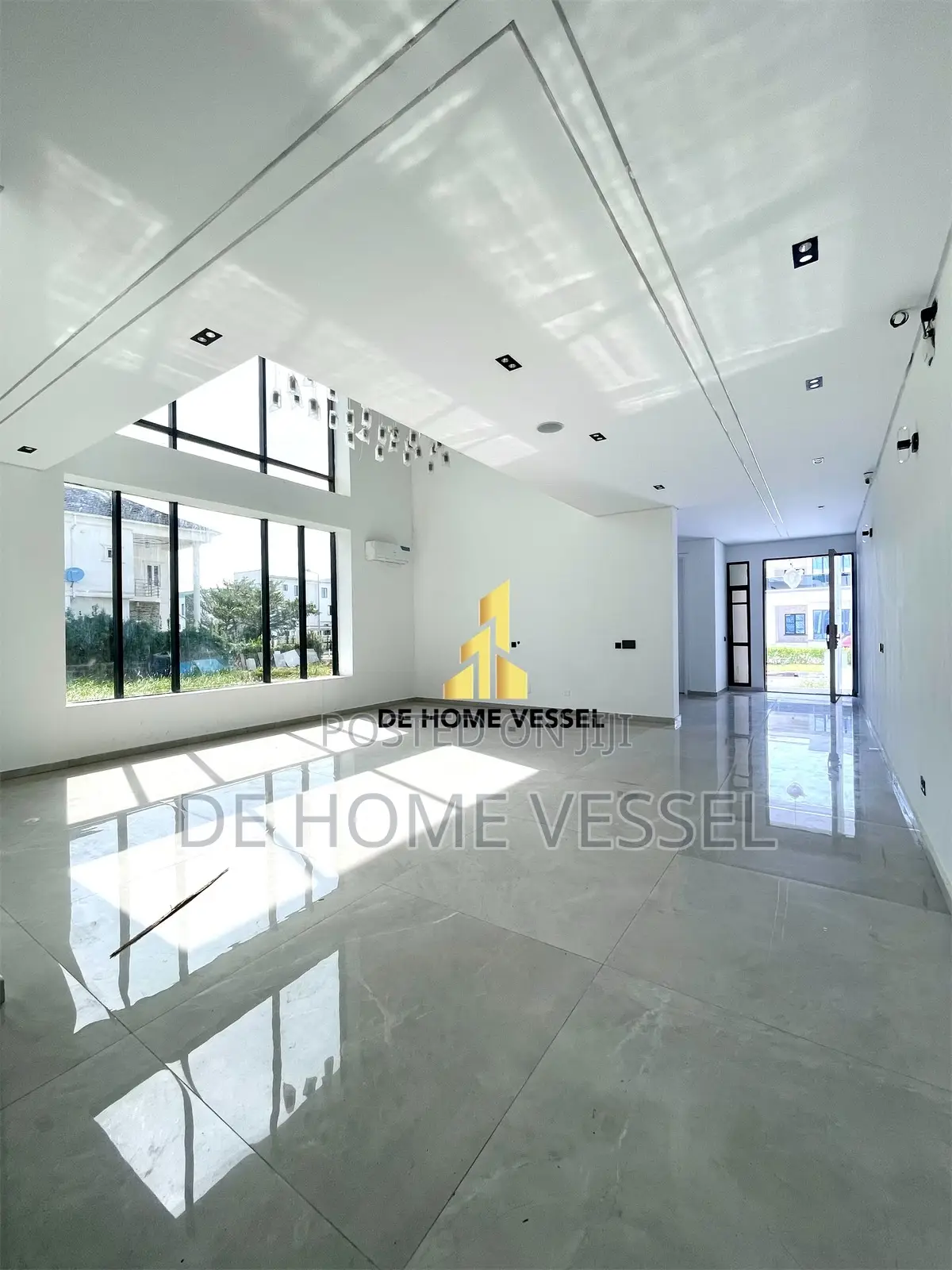 5bdrm Duplex in Ikate for sale in Ikate