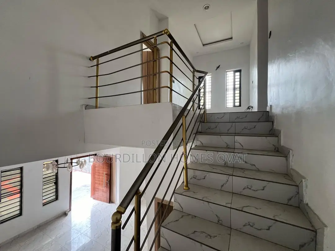 4bdrm Duplex in Lekki for sale in Lekki