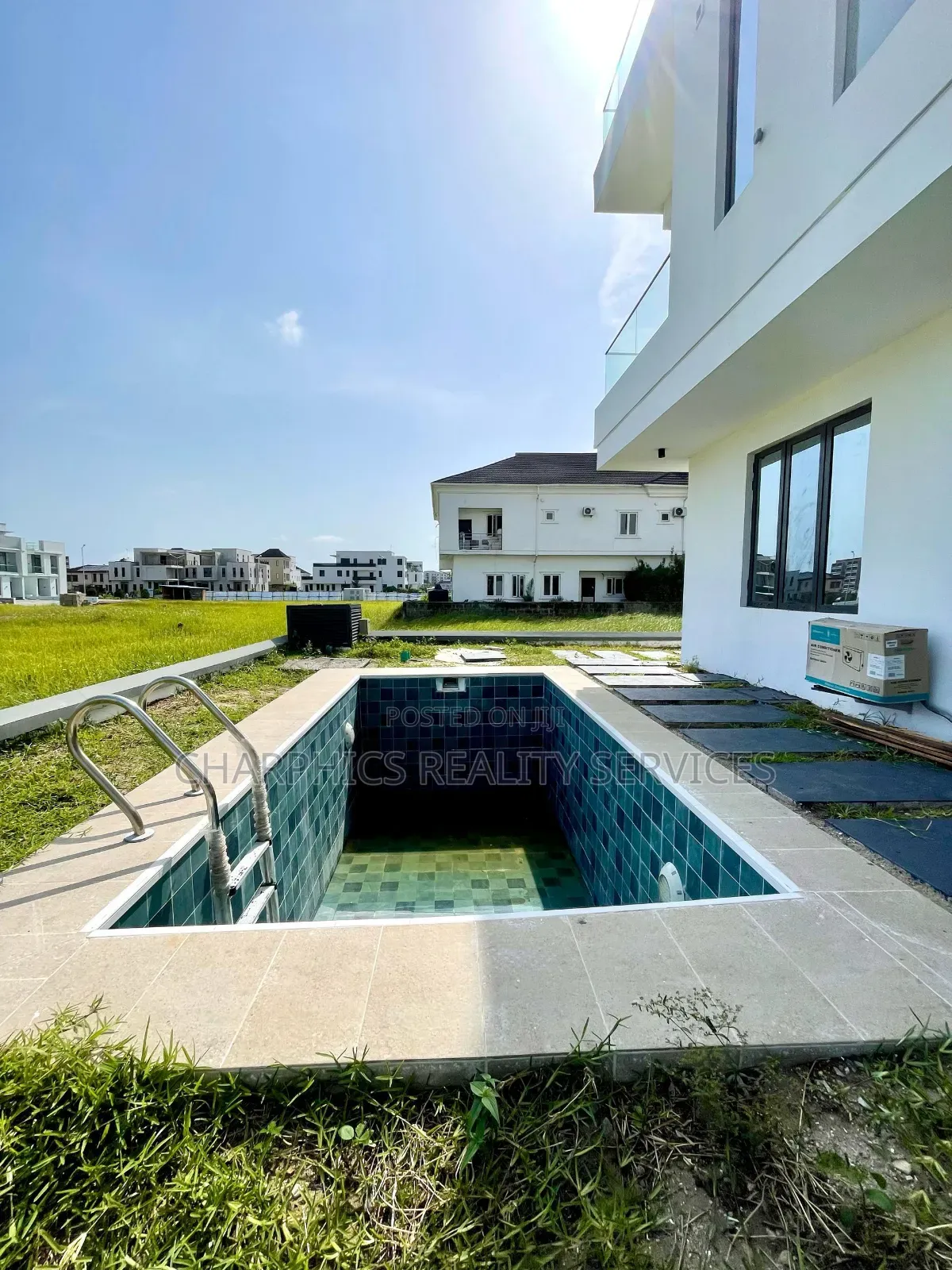 5bdrm Duplex in Ikate for sale in Ikate