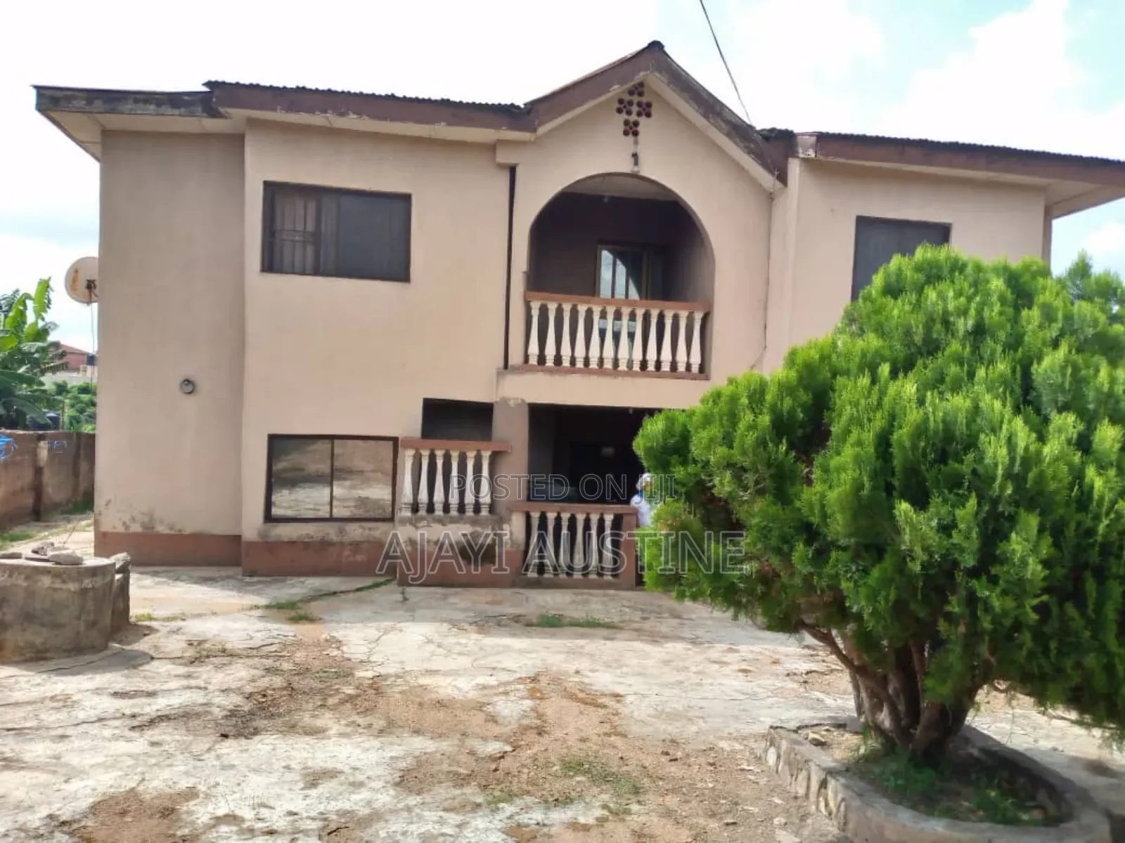 5bdrm Duplex in State Line Estate,, Akure for sale in Akure