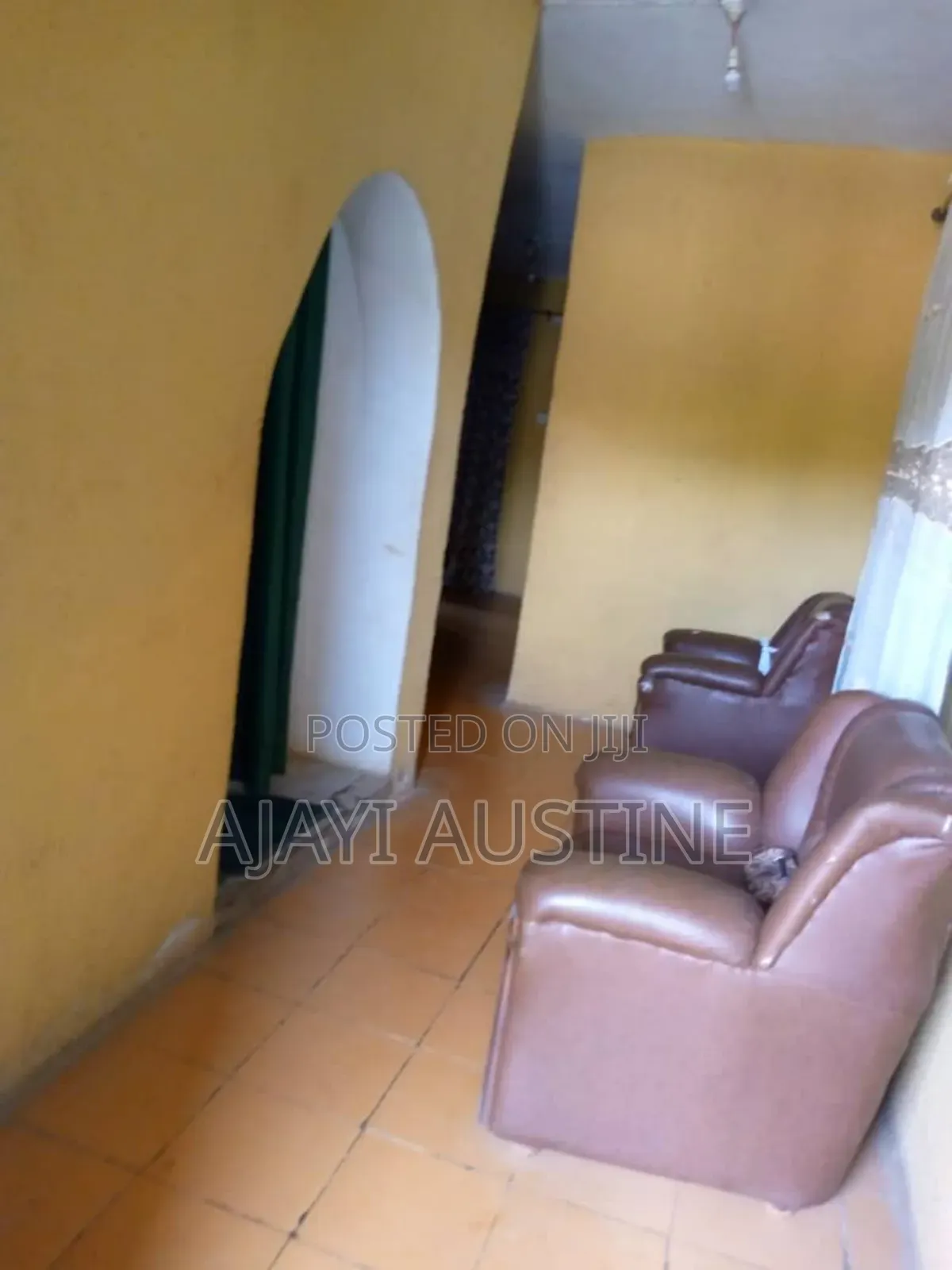 5bdrm Duplex in State Line Estate,, Akure for sale in Akure