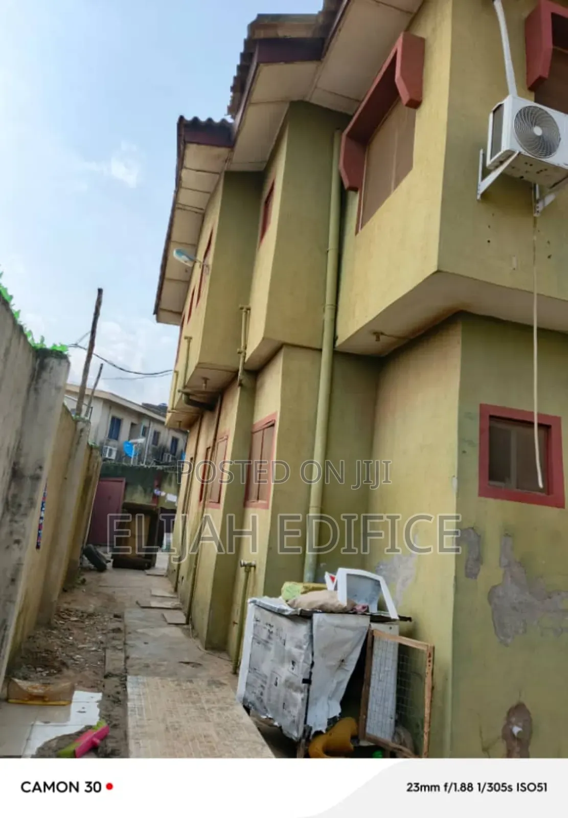 12bdrm Block of Flats in New Oko Oba, Egbeda / Egbeda for sale in Egbeda / Egbeda