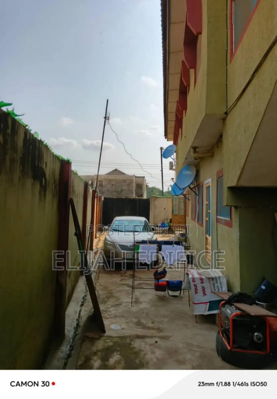 12bdrm Block of Flats in New Oko Oba, Egbeda / Egbeda for sale in Egbeda / Egbeda