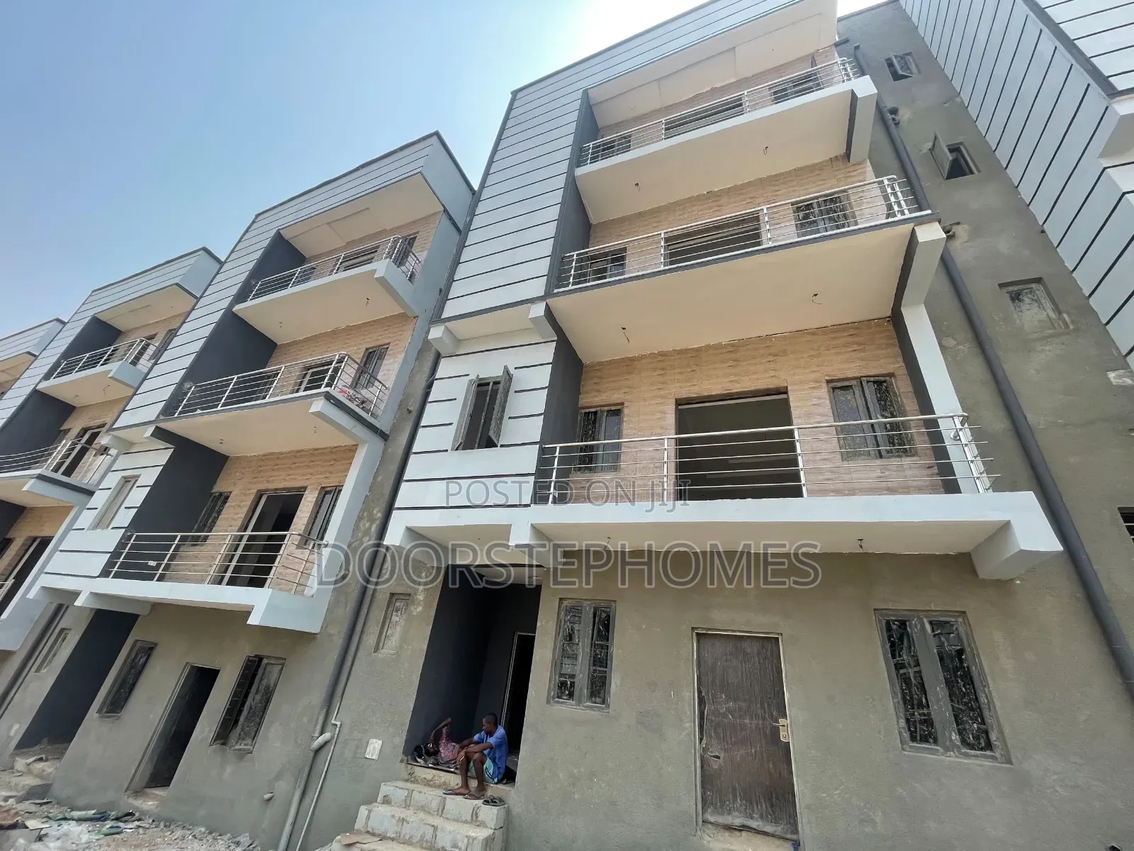 4bdrm Terrace + BDRM Apartment Bq in Serenity Park Estate, for Sale in Life Camp