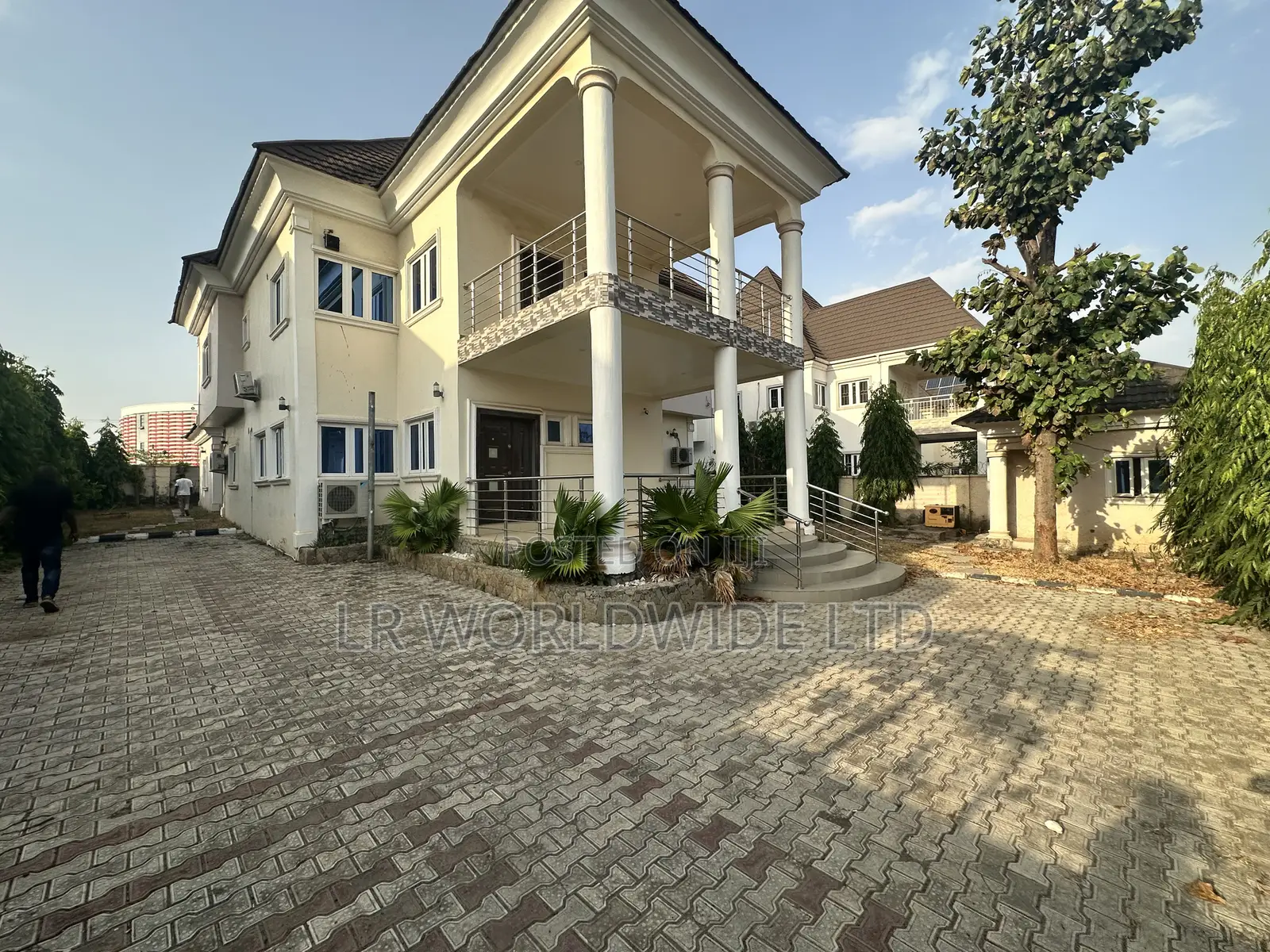 4bdrm Duplex in Life Camp for sale in Life Camp