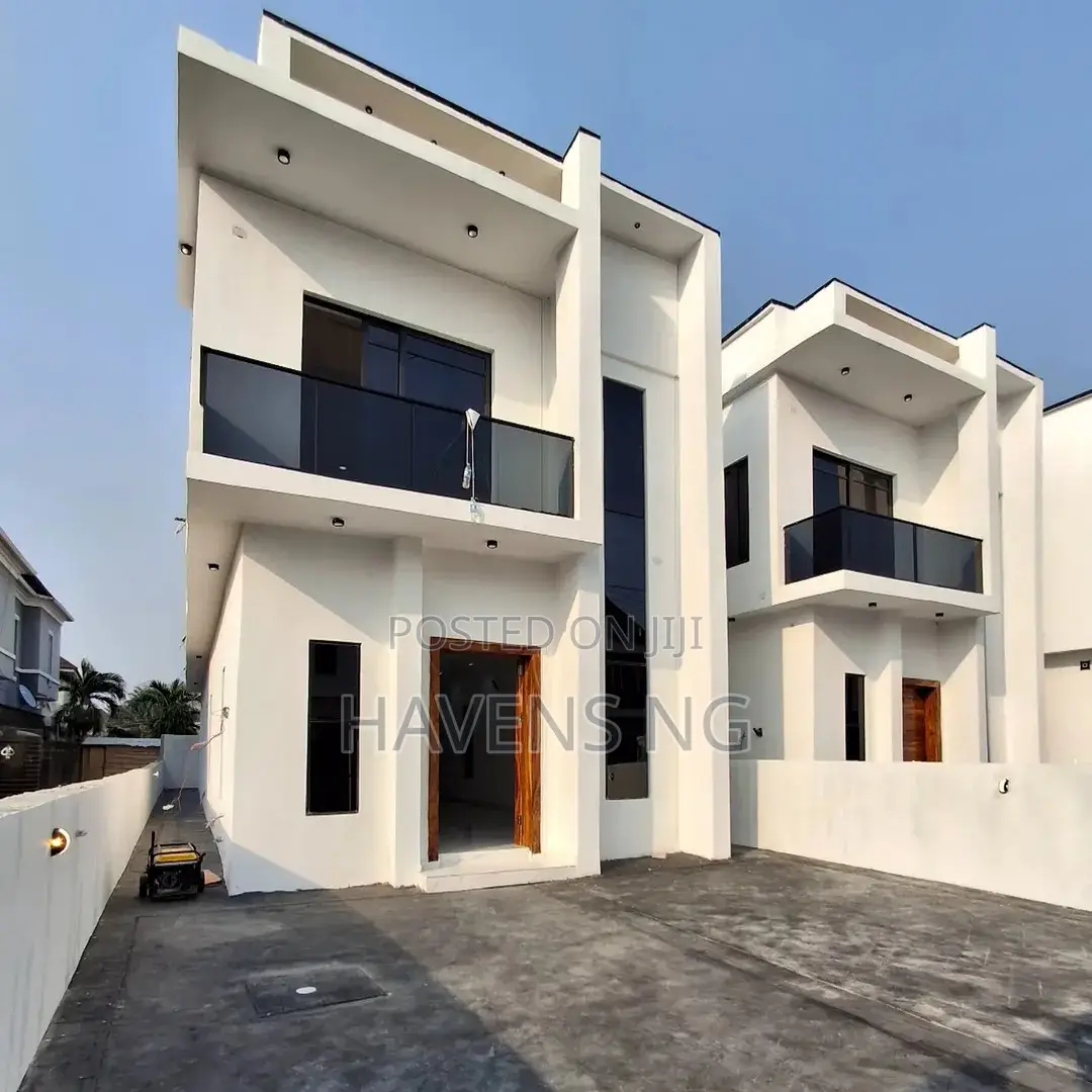 4bdrm Duplex in Sangotedo for sale in Sangotedo