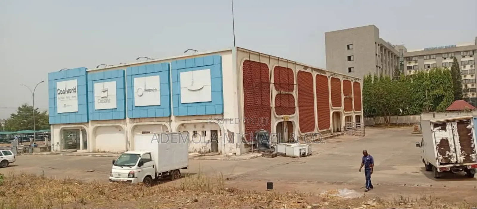 Showroom for Sale at Central Area in Central Business District