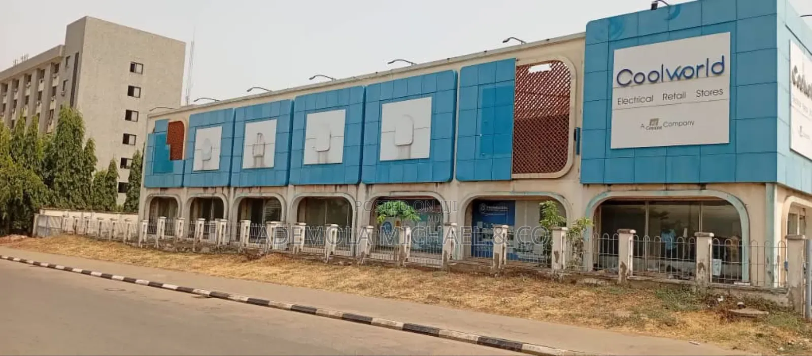Showroom for Sale at Central Area in Central Business District