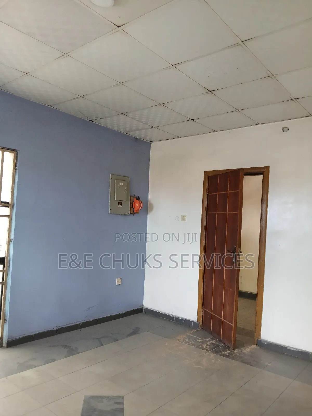 One Room Office Space to Let in Obio-Akpor