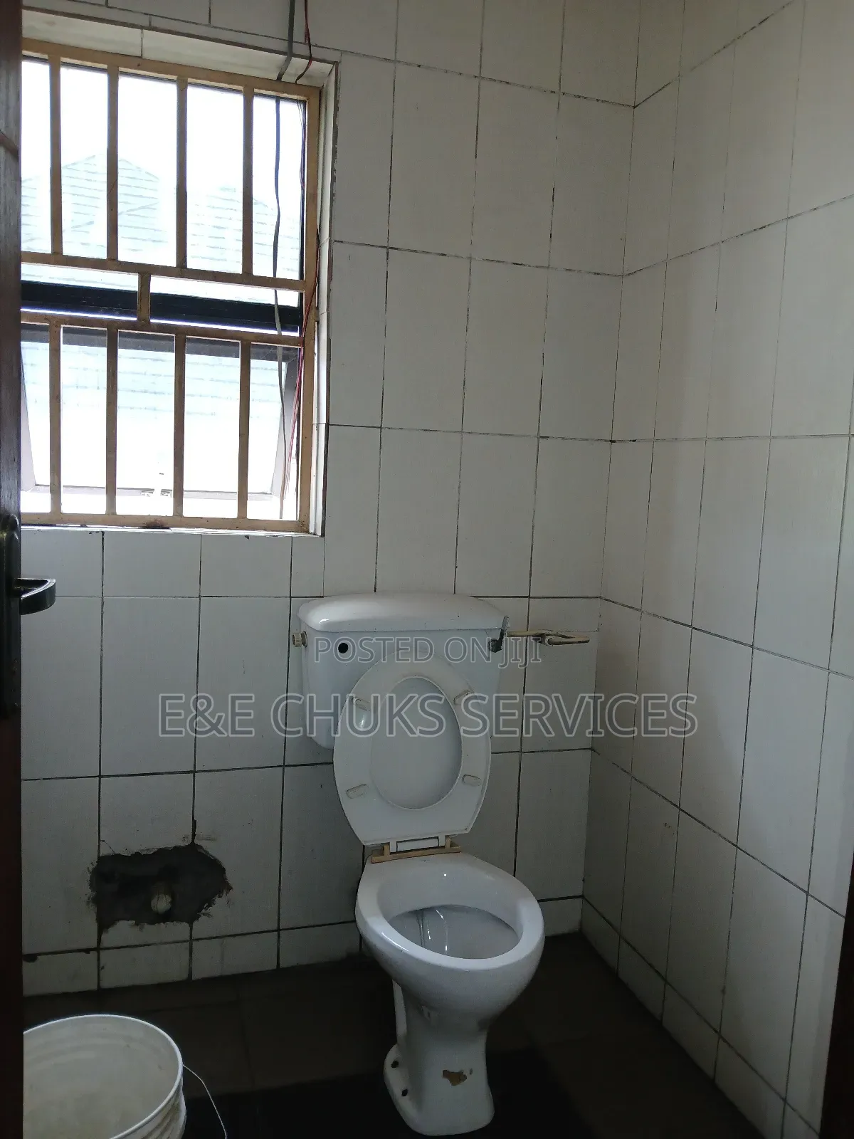 One Room Office Space to Let in Obio-Akpor