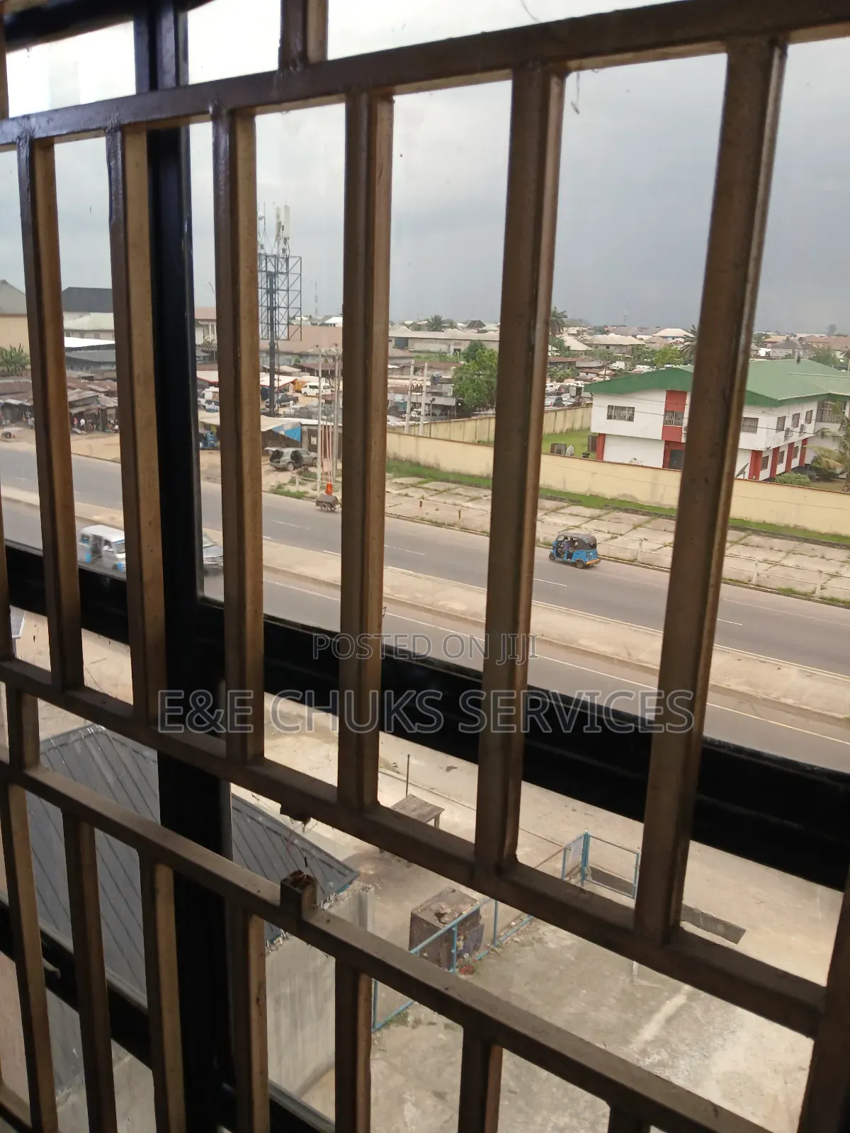 One Room Office Space to Let in Obio-Akpor