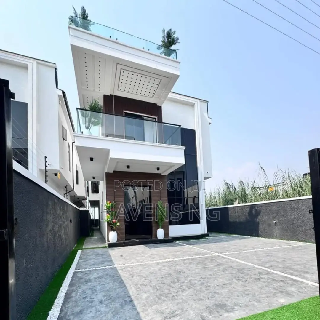 5bdrm Duplex in Lekki Phase 1 for sale in Lekki Phase 1