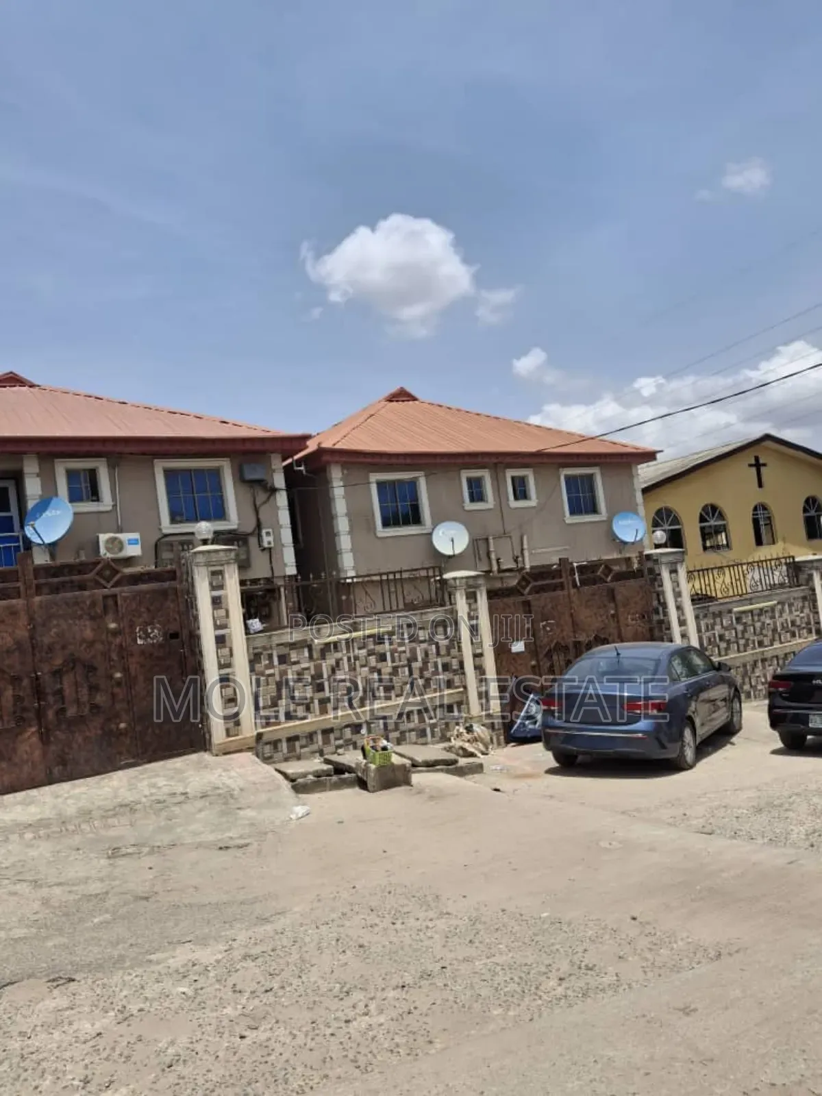 11 Solid Flats Great Roi Asirioba Isolo Ajao Estate Airport in Isolo