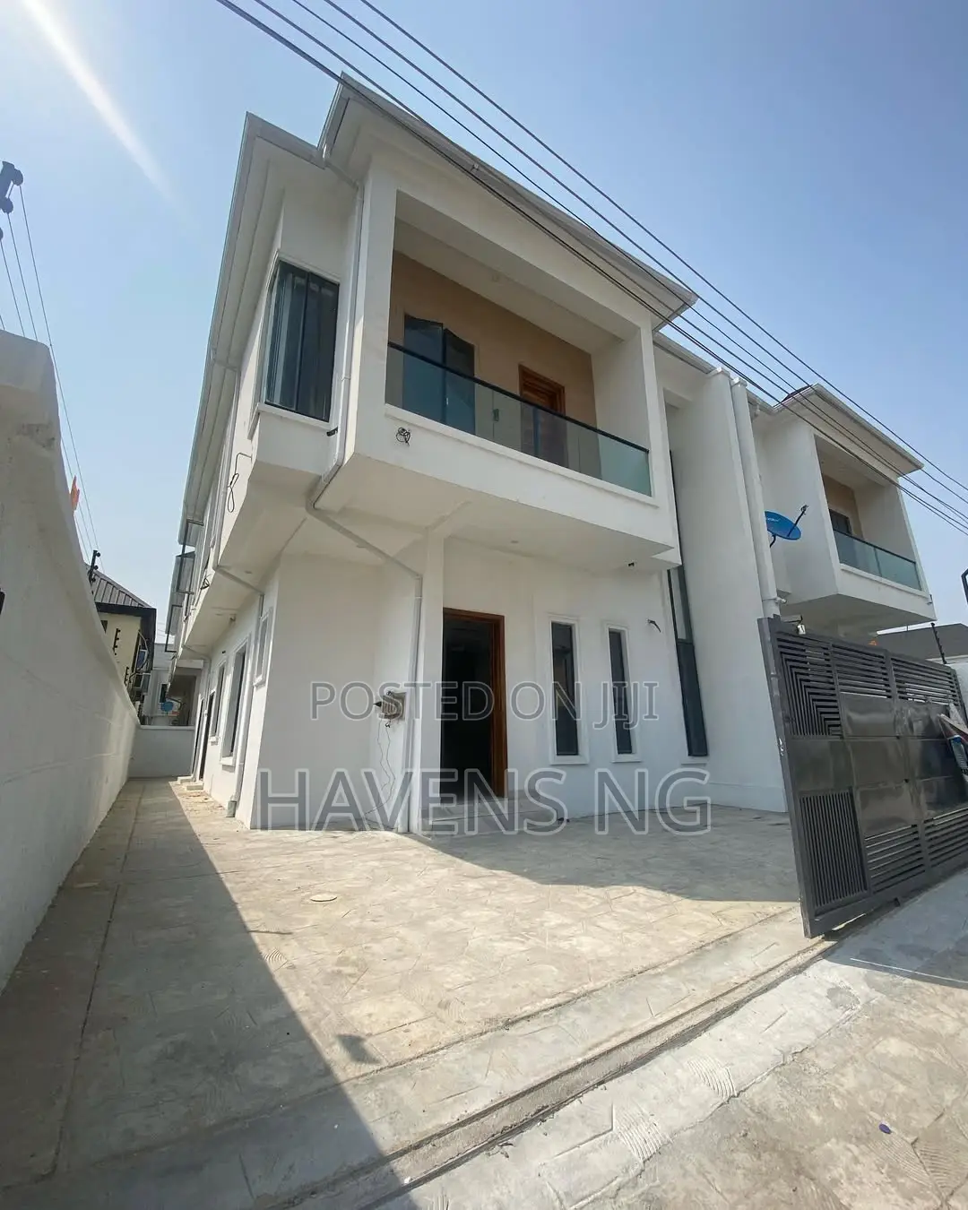 4bdrm Duplex in Ikota for sale in Ikota