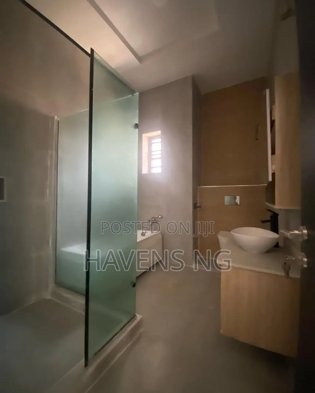 4bdrm Duplex in Ikota for sale in Ikota