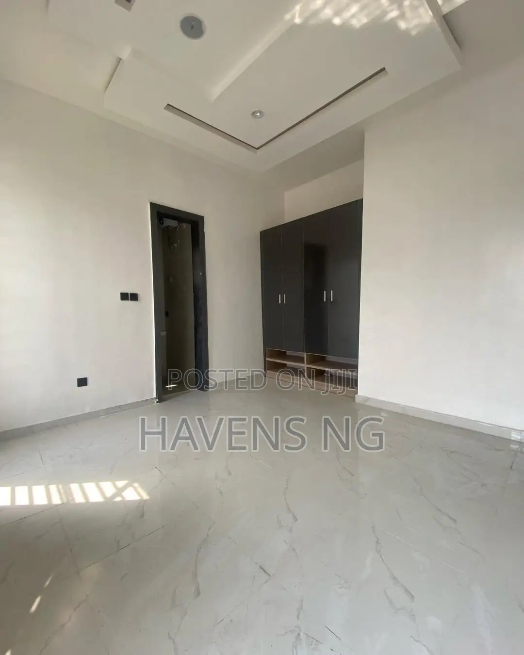 4bdrm Duplex in Ikota for sale in Ikota